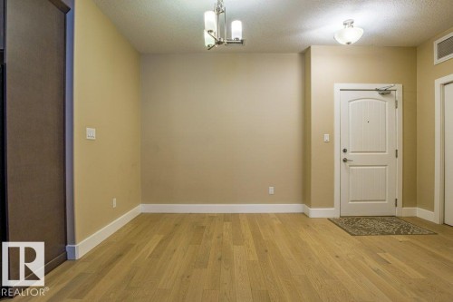 149 6079 Maynard Way Nw, Edmonton, AB - Indoor Photo Showing Other Room