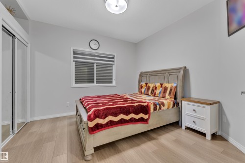 2356 53 Street Sw, Edmonton, AB - Indoor Photo Showing Bedroom