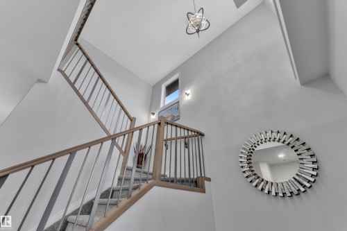2356 53 Street Sw, Edmonton, AB - Indoor Photo Showing Other Room