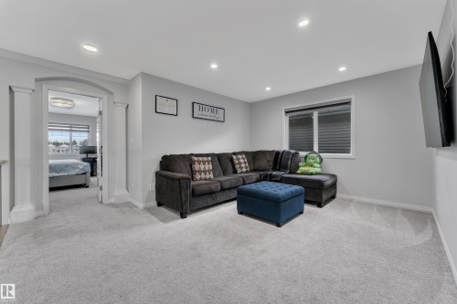 2356 53 Street Sw, Edmonton, AB - Indoor