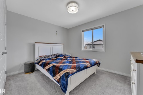 2356 53 Street Sw, Edmonton, AB - Indoor Photo Showing Bedroom
