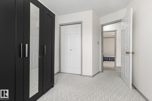 Edmonton, AB - Indoor Photo Showing Other Room