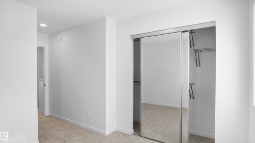 4185 Kinglet Drive, Edmonton, AB - Indoor Photo Showing Other Room
