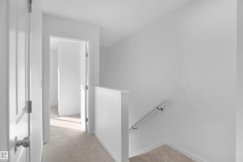 509 Aster Drive, Edmonton, AB - Indoor Photo Showing Other Room