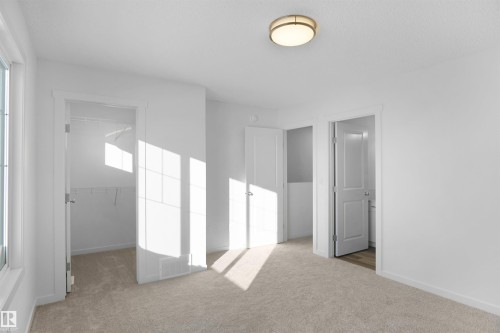 509 Aster Drive, Edmonton, AB - Indoor Photo Showing Other Room