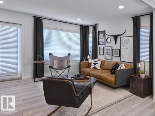 509 Aster Drive, Edmonton, AB - Indoor Photo Showing Living Room