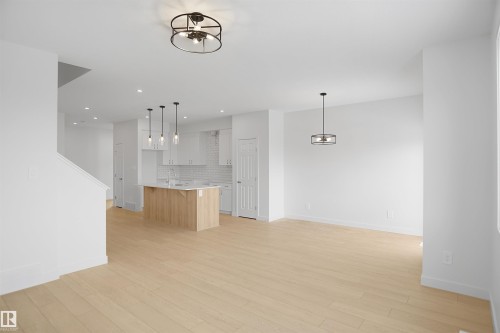 8504 183 Avenue, Edmonton, AB - Indoor