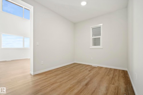 7015 177 Avenue, Edmonton, AB - Indoor Photo Showing Other Room