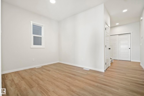 7015 177 Avenue, Edmonton, AB - Indoor Photo Showing Other Room