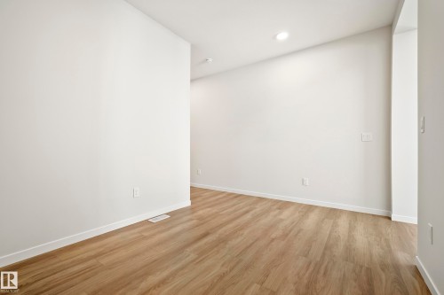 7015 177 Avenue, Edmonton, AB - Indoor Photo Showing Other Room