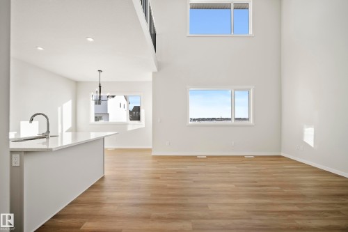 7015 177 Avenue, Edmonton, AB - Indoor Photo Showing Other Room