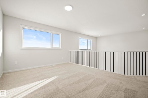 7015 177 Avenue, Edmonton, AB - Indoor Photo Showing Other Room