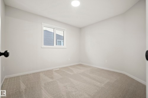 7015 177 Avenue, Edmonton, AB - Indoor Photo Showing Other Room
