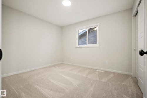 7015 177 Avenue, Edmonton, AB - Indoor Photo Showing Other Room