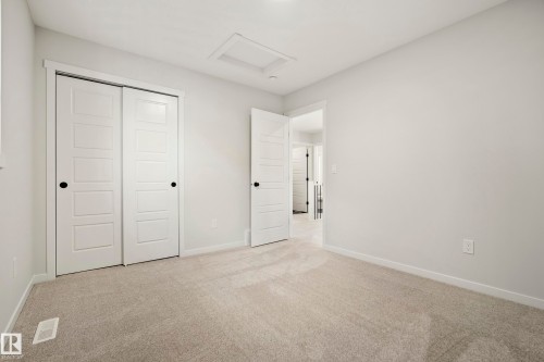 7015 177 Avenue, Edmonton, AB - Indoor Photo Showing Other Room