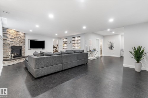 8 53305 Rge Road 273, Rural Parkland County, AB - Indoor With Fireplace