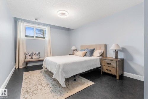 8 53305 Rge Road 273, Rural Parkland County, AB - Indoor Photo Showing Bedroom