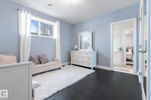 8 53305 Rge Road 273, Rural Parkland County, AB - Indoor Photo Showing Bedroom