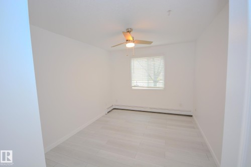 116 12550 140 Avenue, Edmonton, AB - Indoor Photo Showing Other Room