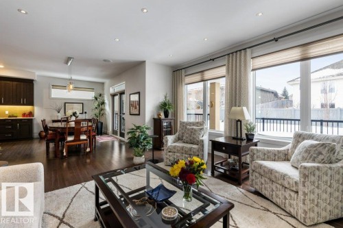 4522 Donsdale Drive Nw, Edmonton, AB - Indoor Photo Showing Living Room