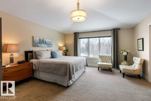 4522 Donsdale Drive Nw, Edmonton, AB - Indoor Photo Showing Bedroom