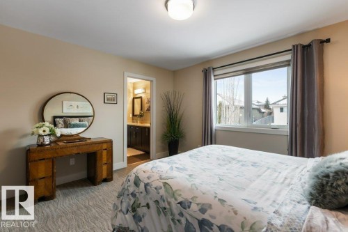 4522 Donsdale Drive Nw, Edmonton, AB - Indoor Photo Showing Bedroom