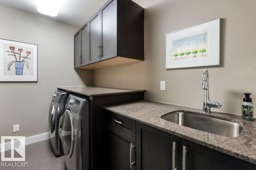 4522 Donsdale Drive Nw, Edmonton, AB - Indoor Photo Showing Laundry Room