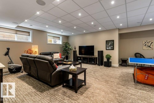 4522 Donsdale Drive Nw, Edmonton, AB - Indoor Photo Showing Basement