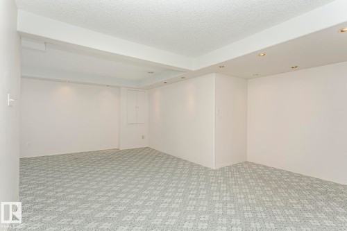 3240 38 Avenue, Edmonton, AB - Indoor Photo Showing Other Room