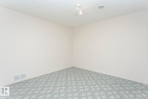 3240 38 Avenue, Edmonton, AB - Indoor Photo Showing Other Room