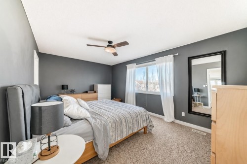 20448 56 Avenue, Edmonton, AB - Indoor Photo Showing Bedroom