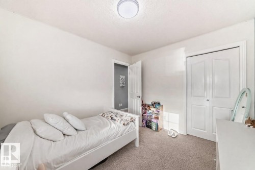 20448 56 Avenue, Edmonton, AB - Indoor Photo Showing Bedroom