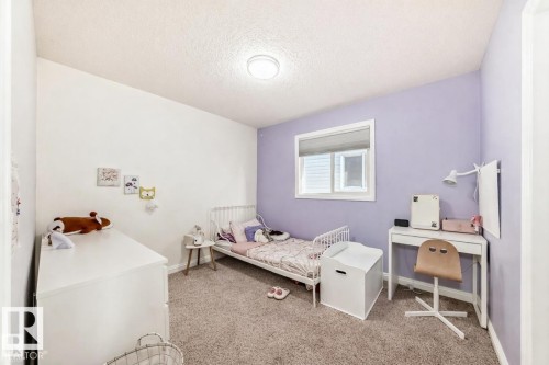 20448 56 Avenue, Edmonton, AB - Indoor Photo Showing Bedroom