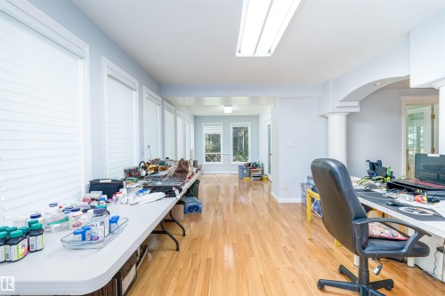 10812 5 Avenue, Edmonton, AB - Indoor Photo Showing Office