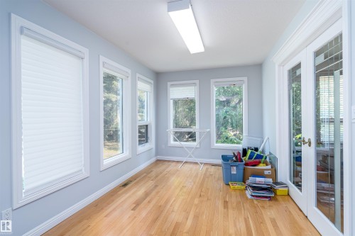 10812 5 Avenue, Edmonton, AB - Indoor Photo Showing Other Room