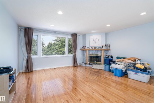 10812 5 Avenue, Edmonton, AB - Indoor Photo Showing Living Room With Fireplace