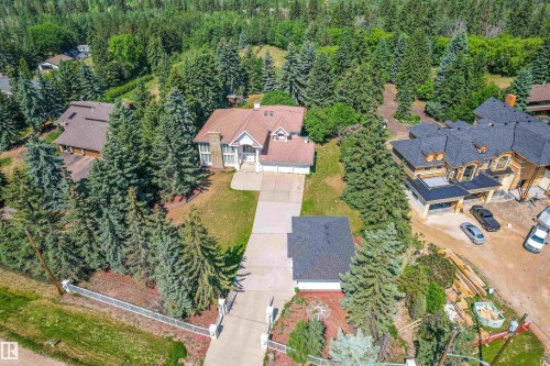 10812 5 Avenue, Edmonton, AB - Outdoor