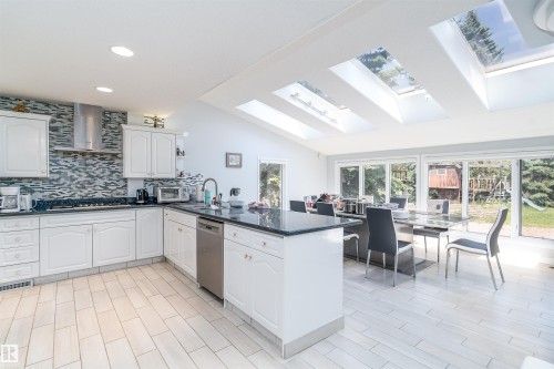 10812 5 Avenue, Edmonton, AB - Indoor Photo Showing Kitchen With Double Sink