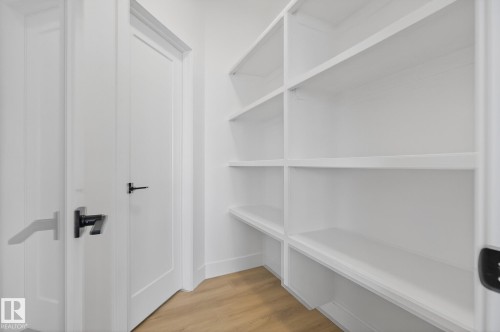70 Hemingway Crescent, Spruce Grove, AB - Indoor With Storage