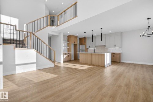 70 Hemingway Crescent, Spruce Grove, AB - Indoor Photo Showing Kitchen