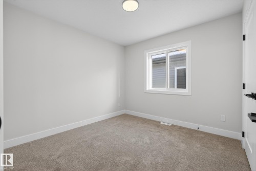 70 Hemingway Crescent, Spruce Grove, AB - Indoor Photo Showing Other Room