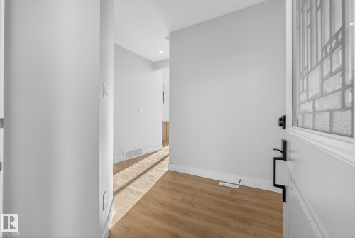 70 Hemingway Crescent, Spruce Grove, AB - Indoor Photo Showing Other Room