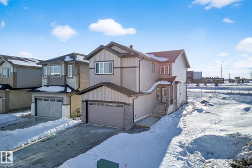 70 Hemingway Crescent, Spruce Grove, AB - Outdoor With Facade