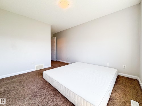 40 3710 Allan Drive, Edmonton, AB - Indoor Photo Showing Bedroom