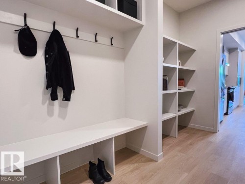 7451 Klapstein Crescent, Edmonton, AB - Indoor With Storage