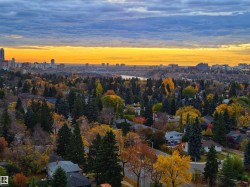 Aerial overview of property's location with skyline - 