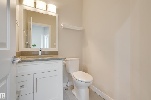 7404 81 Avenue, Edmonton, AB - Indoor Photo Showing Bathroom
