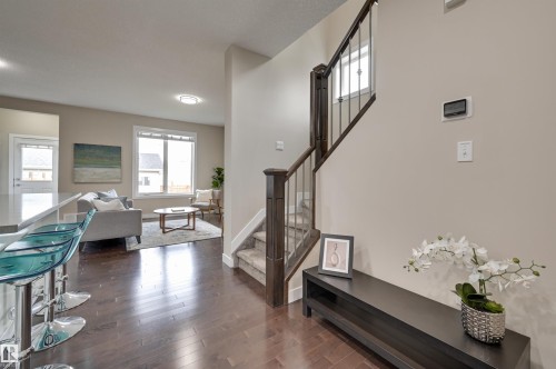 7404 81 Avenue, Edmonton, AB - Indoor