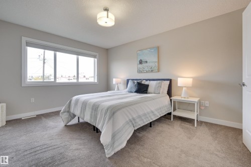 7404 81 Avenue, Edmonton, AB - Indoor Photo Showing Bedroom