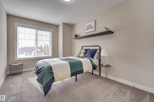 7404 81 Avenue, Edmonton, AB - Indoor Photo Showing Bedroom